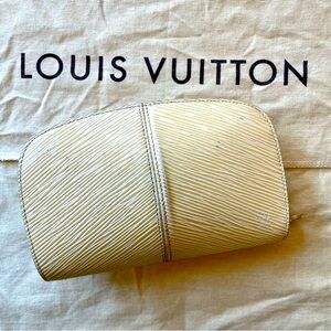 LOUIS VUITTON Authentic 🍀 EUC Epi Leather Demi Lune Zippy Coin Purse w/ Posh COA